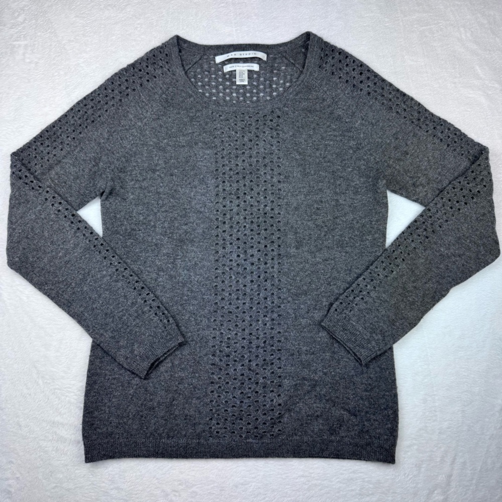 Max Studio 100% 2 Ply Cashmere Sweater. Gray. Size M. Cut out details.